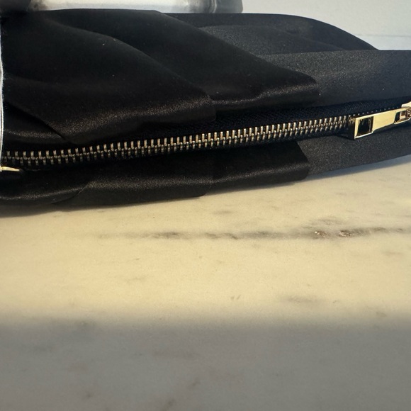 Elegant Black Clutch - Picture 2 of 3